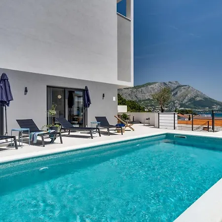 Seaview Mila With 4 En-suite Bedrooms, Private Pool, Finnish Sauna, Treadmill, Sandy 250m Βίλα