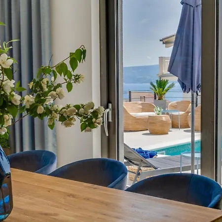 Seaview Mila With 4 En-suite Bedrooms, Private Pool, Finnish Sauna, Treadmill, Sandy 250m *